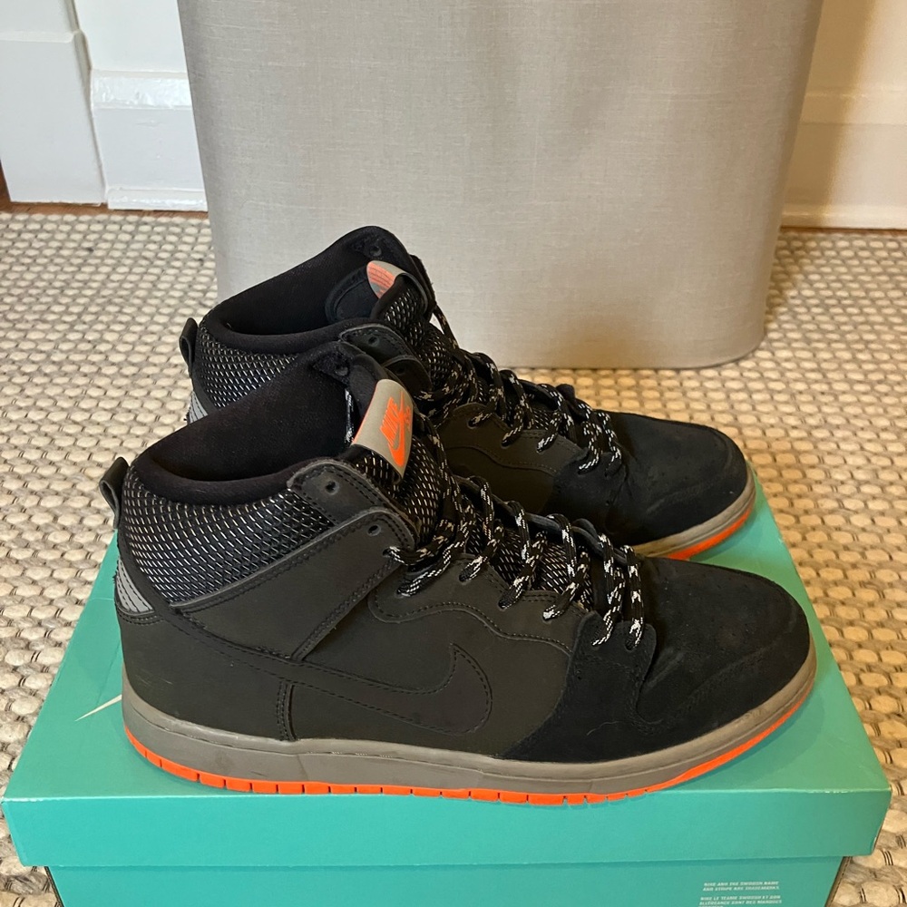 Nike Dunk High Prm Shield Sneakers